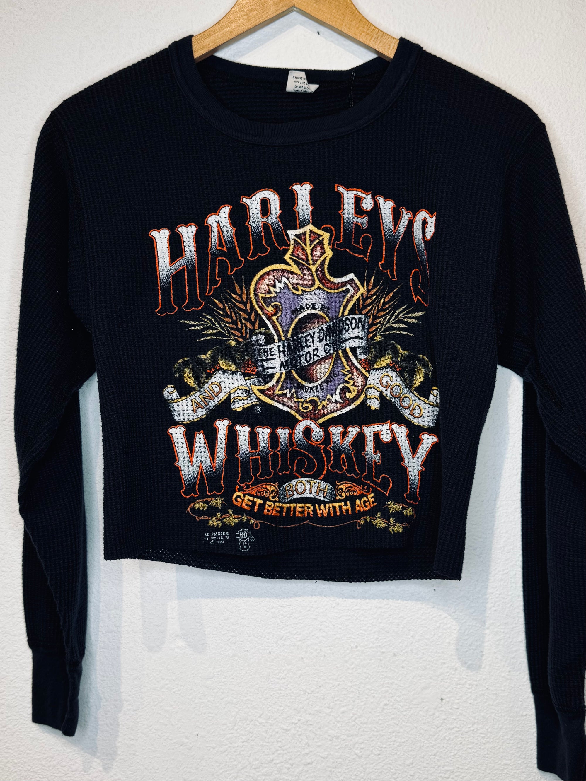 Harleys Whiskey 3D Emblem Vintage Crop Thermal - Burnout