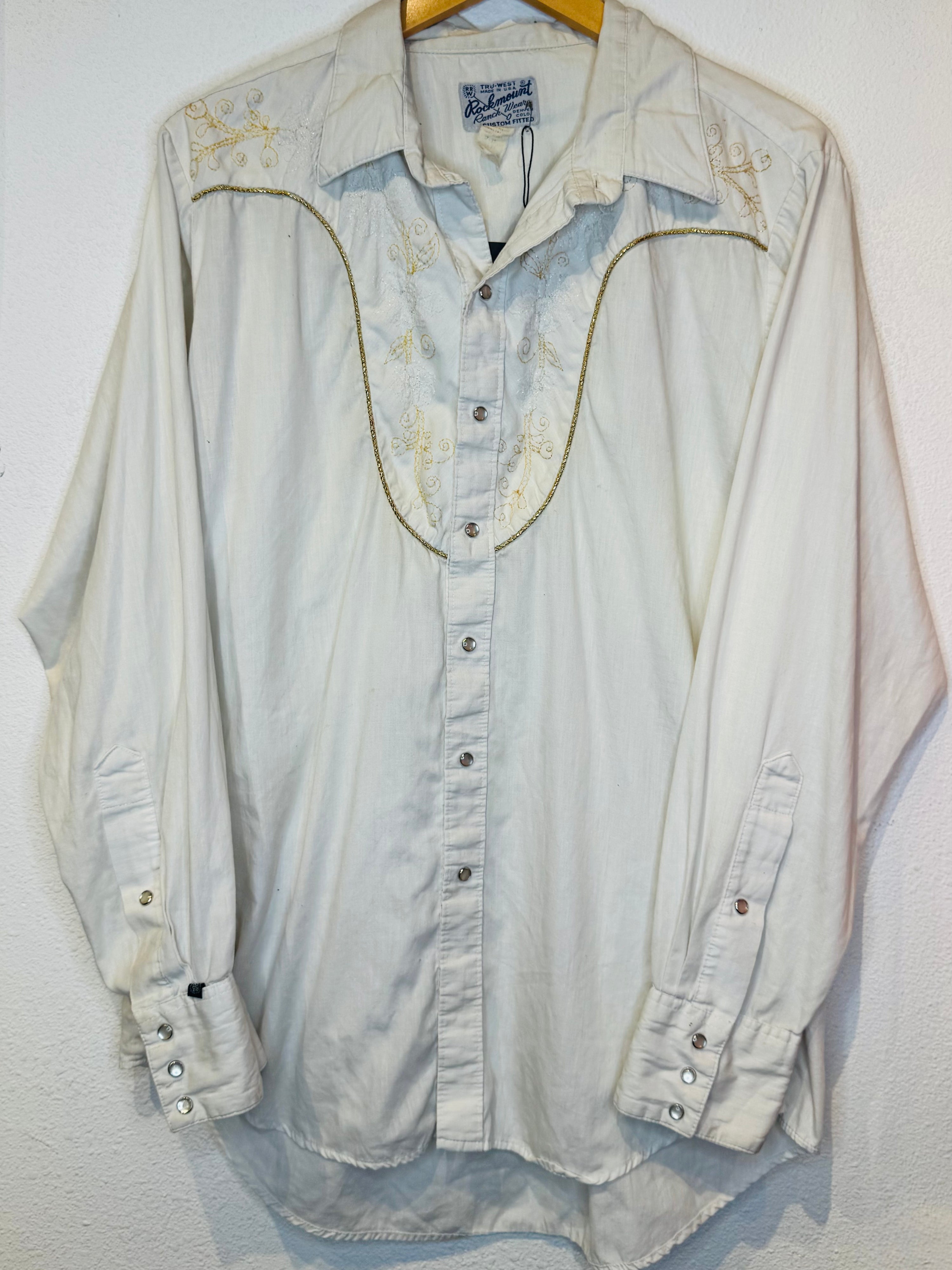 Embroidered Gold Vintage Pearl Snap - Burnout