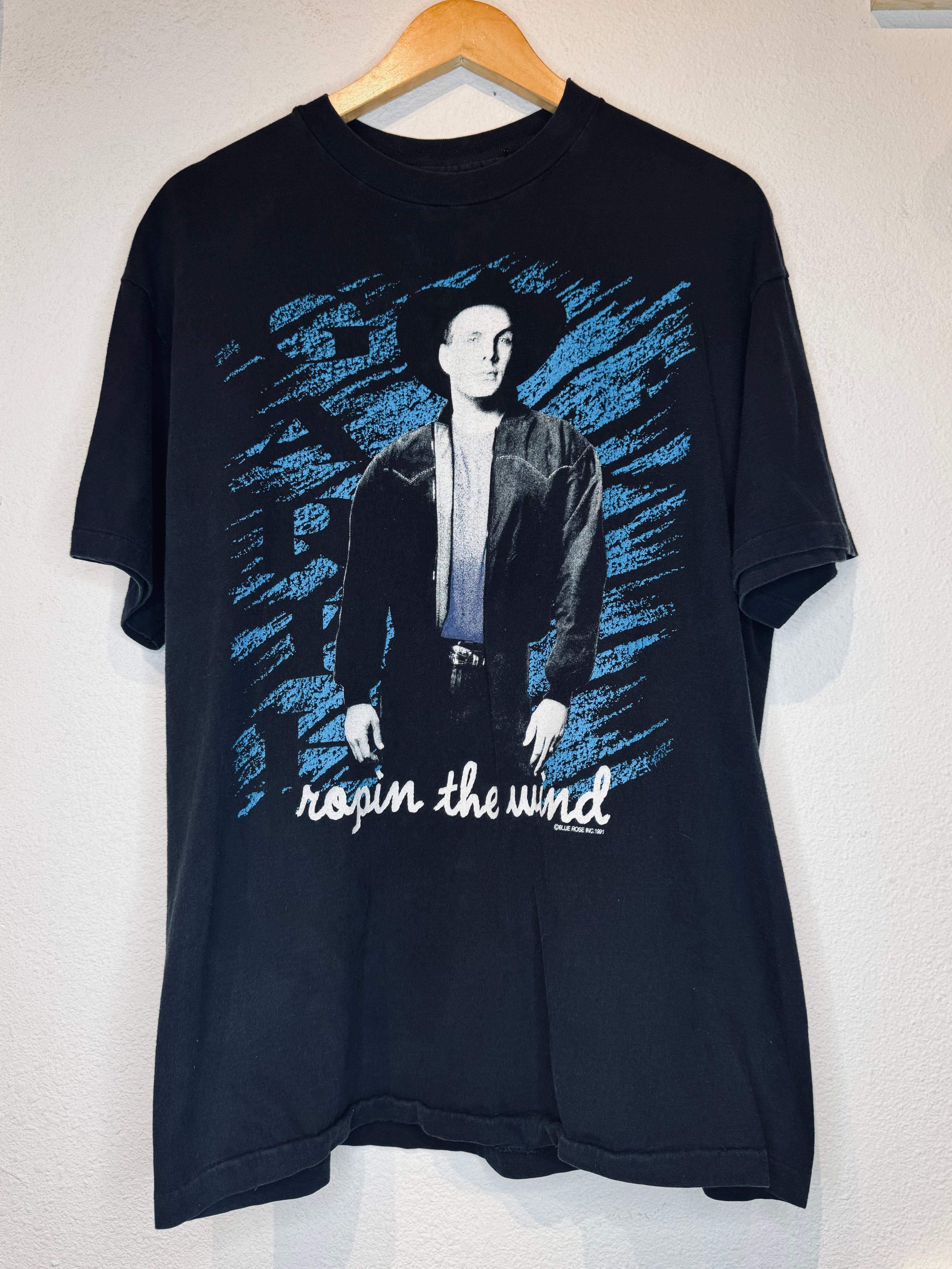 Garth Brooks Ropin the Wind Vintage Tee - Burnout