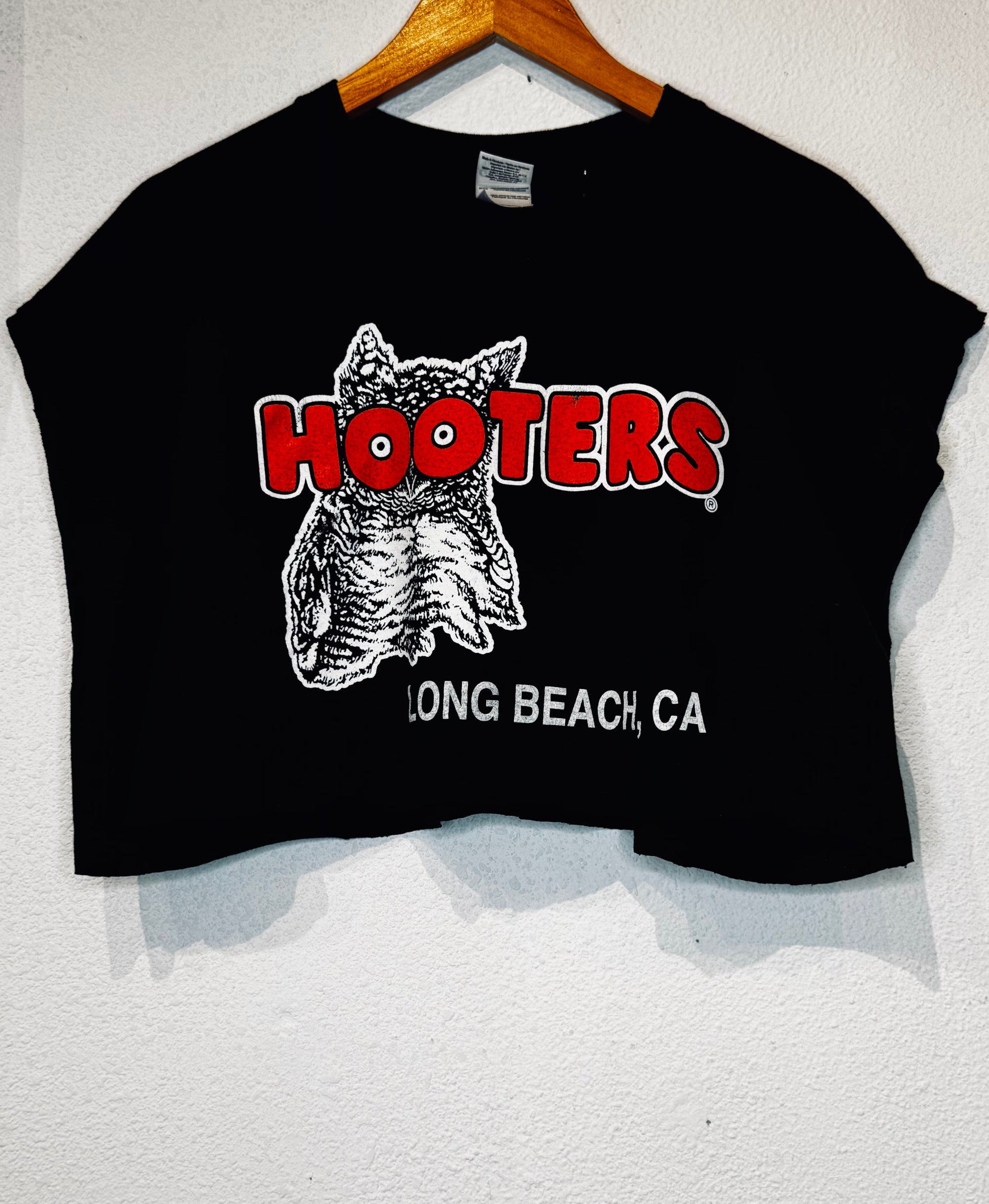 Hooters LBC Vintage Crop Tank