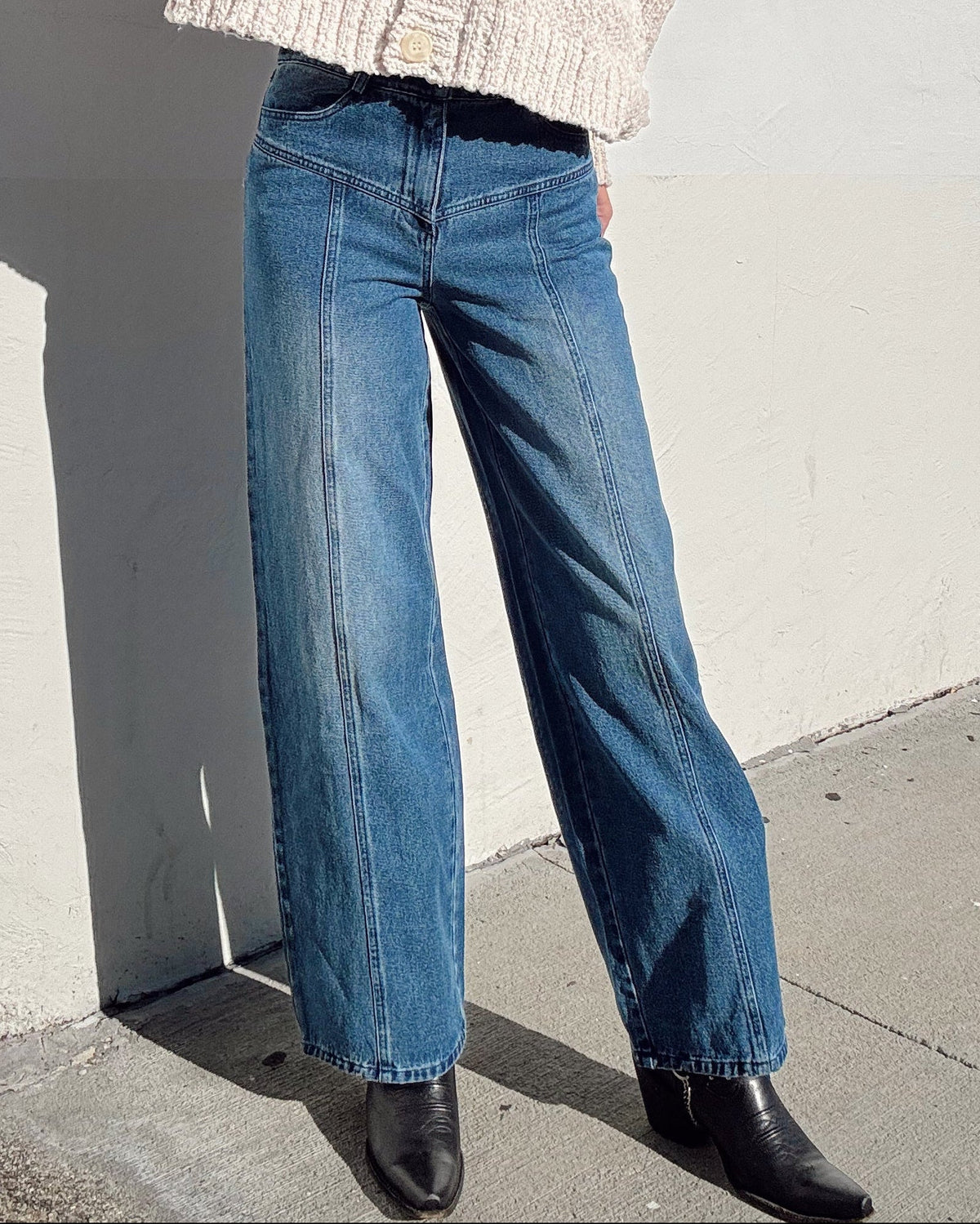 Wide Leg Western Yoke Jeans - Burnout