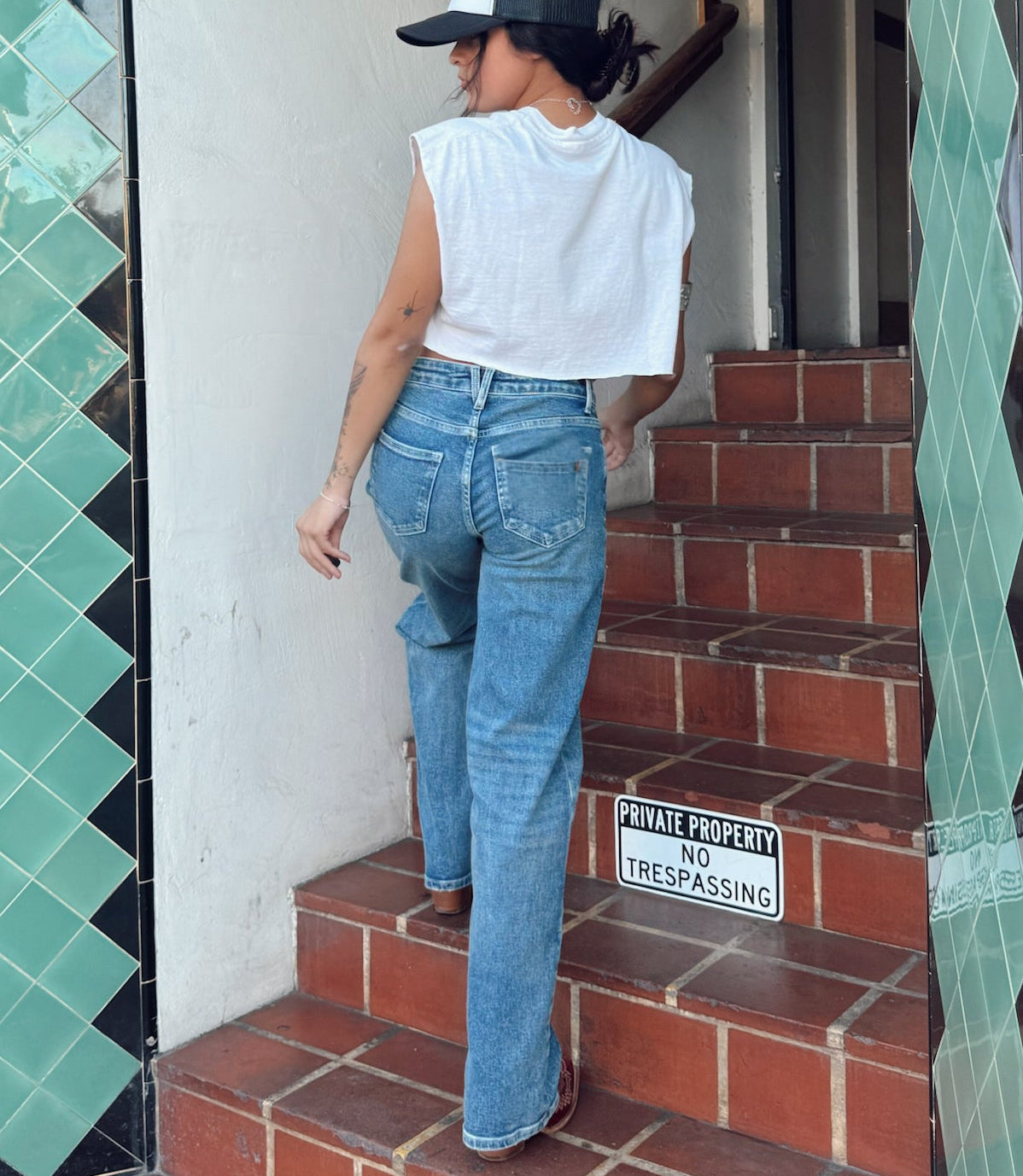 Classic Straight Leg Jeans - Burnout