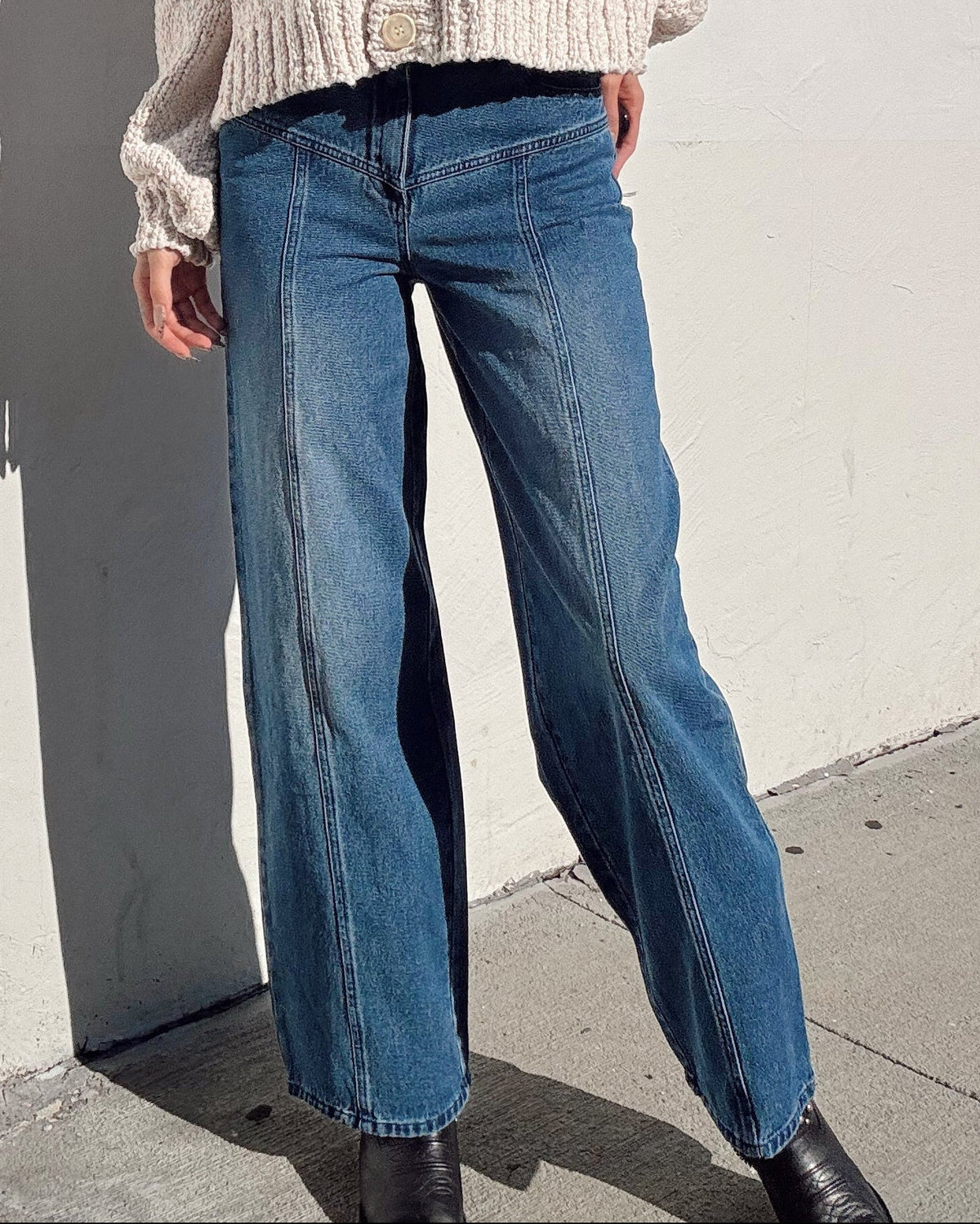 Wide Leg Western Yoke Jeans - Burnout