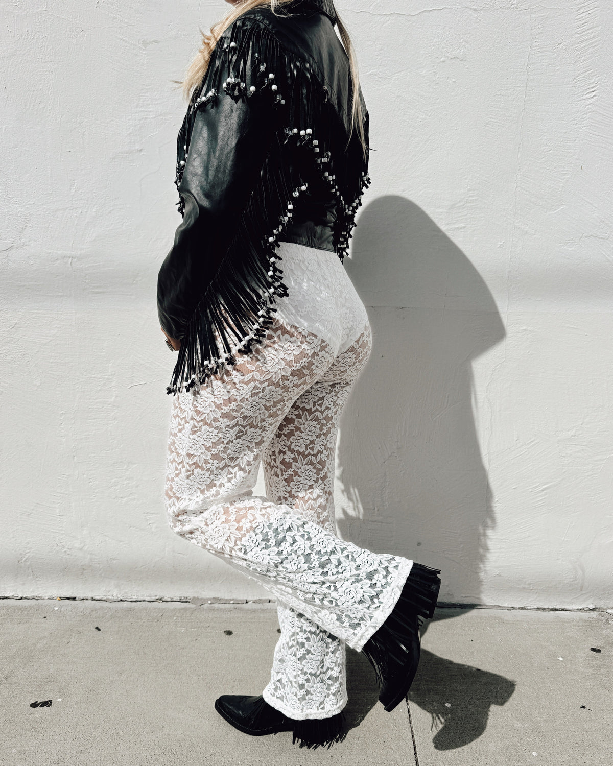 Lace Flare - White - Burnout